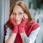 Rhythmic Pulse Gloves by Knit of the Dragon